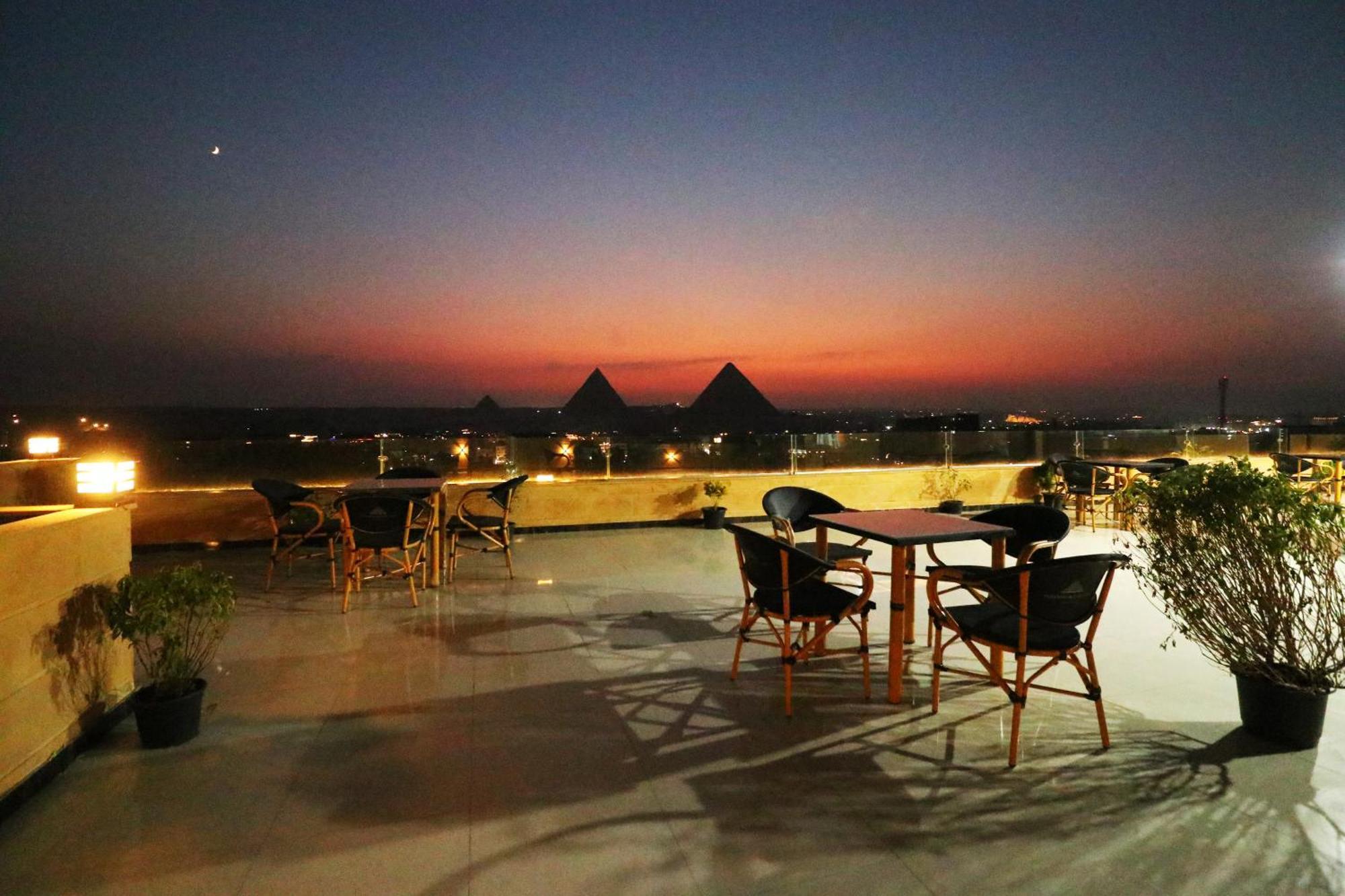 Pyramids Skyline Hotel Cairo Kafrat al Jabal Exterior photo