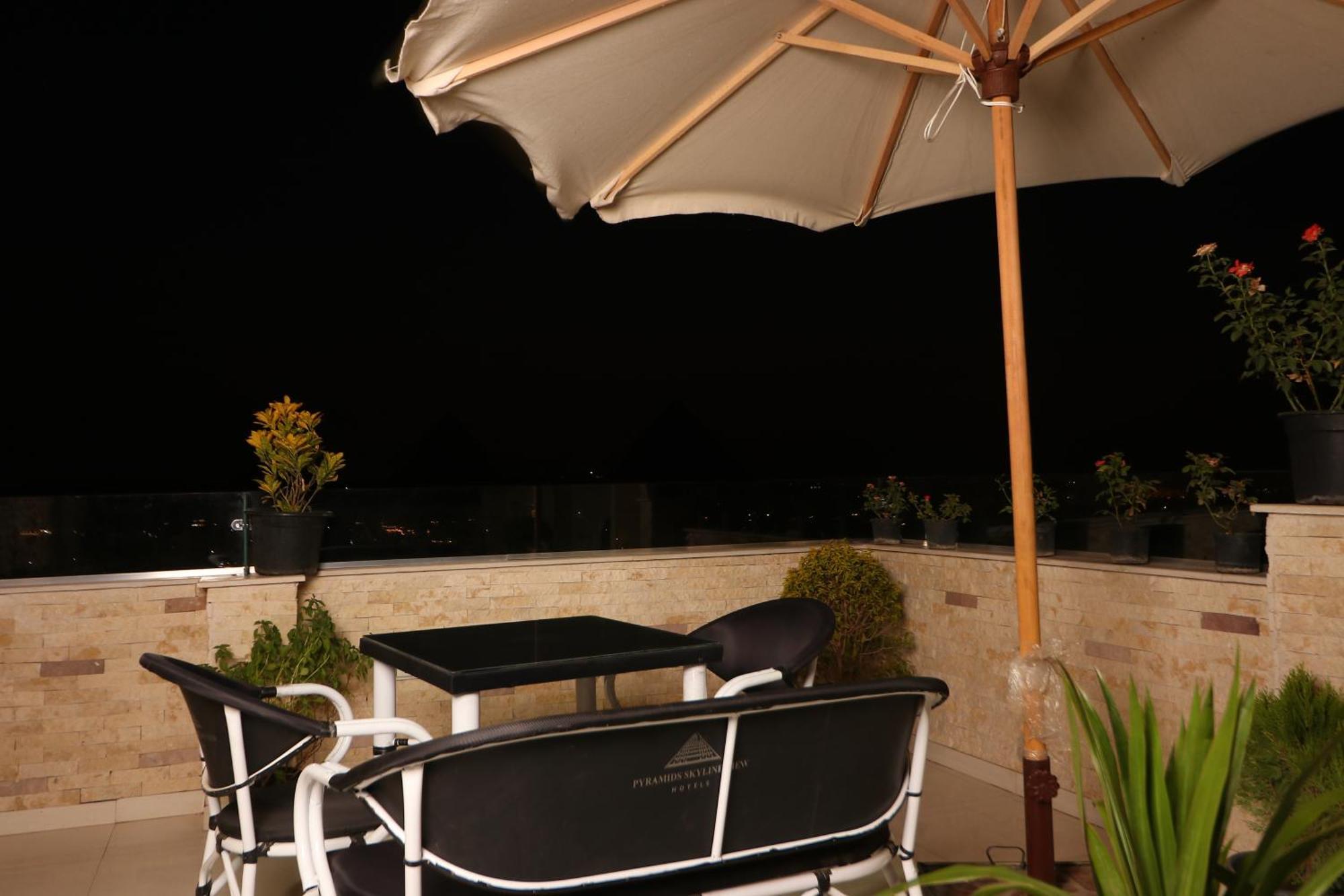 Pyramids Skyline Hotel Cairo Kafrat al Jabal Exterior photo